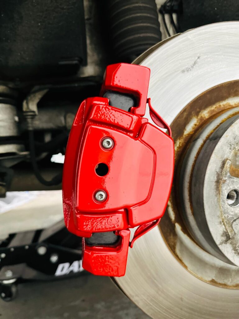 rolls-royce-wraith-red-brake-caliper-front-wheel-closeup-atlanta